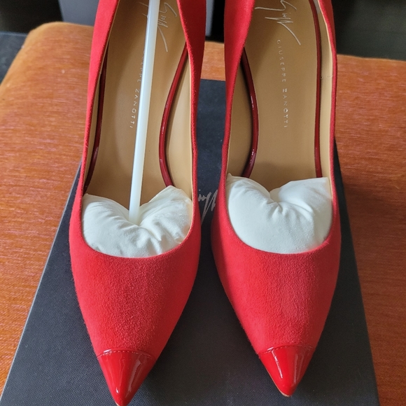 GIUSEPPE ZANOTTI Red Pumps - Picture 9 of 10
